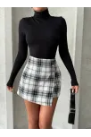 İki Düğmeli Şort Ch Kumaş Etek Ekoseli Siyahbeyaz H26414