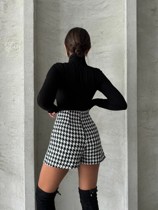 İki düğmeli kaz ayağı desen ch kumaş şort etek siyahbeyaz h26414 İki düğmeli kaz ayağı desen ch kumaş şort etek siyahbeyaz h26414