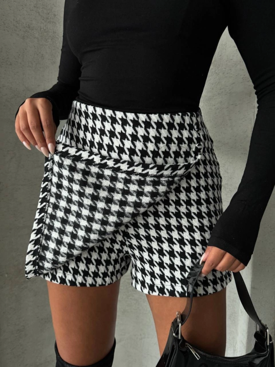 İki düğmeli kaz ayağı desen ch kumaş şort etek siyahbeyaz h26414 İki düğmeli kaz ayağı desen ch kumaş şort etek siyahbeyaz h26414