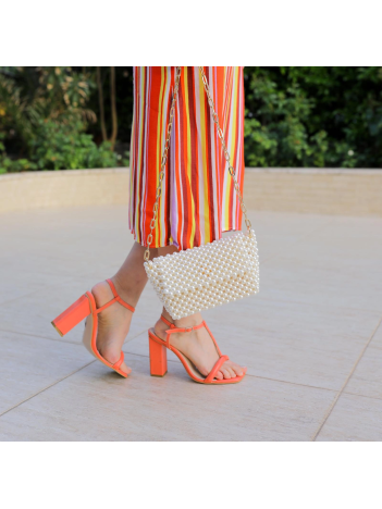 Uzun Zincir Kollu Kapaklı İnci Çanta Beyaz