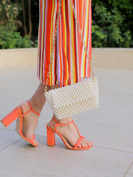 Uzun Zincir Kollu Kapaklı İnci Çanta Beyaz