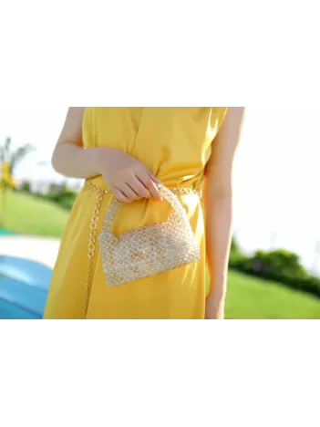 El Yapımı İncili El Çantası Kapaklı Krem El Yapımı İncili El Çantası Kapaklı Krem