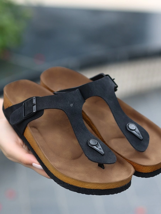 Aksar Siyah Nubuk Parmak Arası Terlik Aksar Siyah Nubuk Parmak Arası Terlik