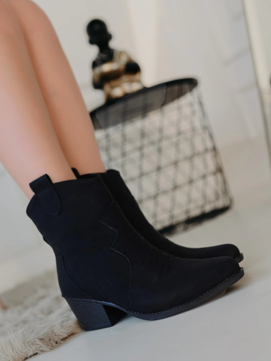 Akver Siyah Nubuk Topuklu Bot Akver Siyah Nubuk Topuklu Bot