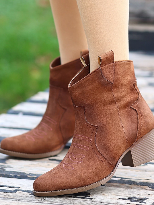 Akver Taba Süet Topuklu Bot Akver Taba Süet Topuklu Bot