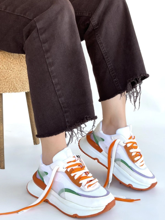 Aleh Beyaz Cilt Turuncu Detaylı Çift Bağcıklı Spor Ayakkabı
