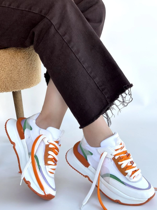 Aleh Beyaz Cilt Turuncu Detaylı Çift Bağcıklı Spor Ayakkabı