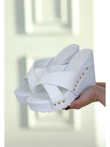 Aless Beyaz Cilt Dolgu Topuk Terlik Aless Beyaz Cilt Dolgu Topuk Terlik