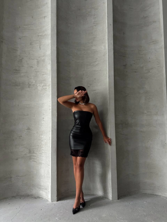 Altı dantelli straplez deri elbise siyah w240419 Altı dantelli straplez deri elbise siyah w240419