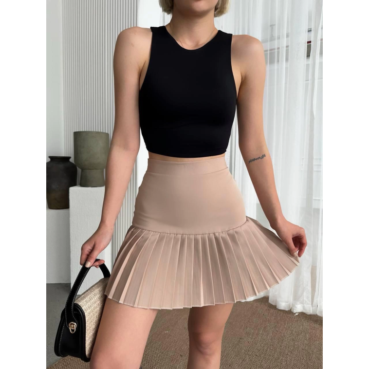 Altı pliseli mini etek Altı pliseli mini etek