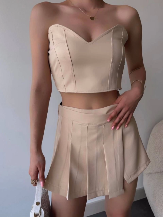 Arkadan büzgülü esnek büstiyer bej Arkadan büzgülü esnek büstiyer bej