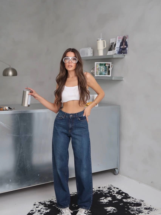 Arkadan tokalı jeans pantolon Arkadan tokalı jeans pantolon