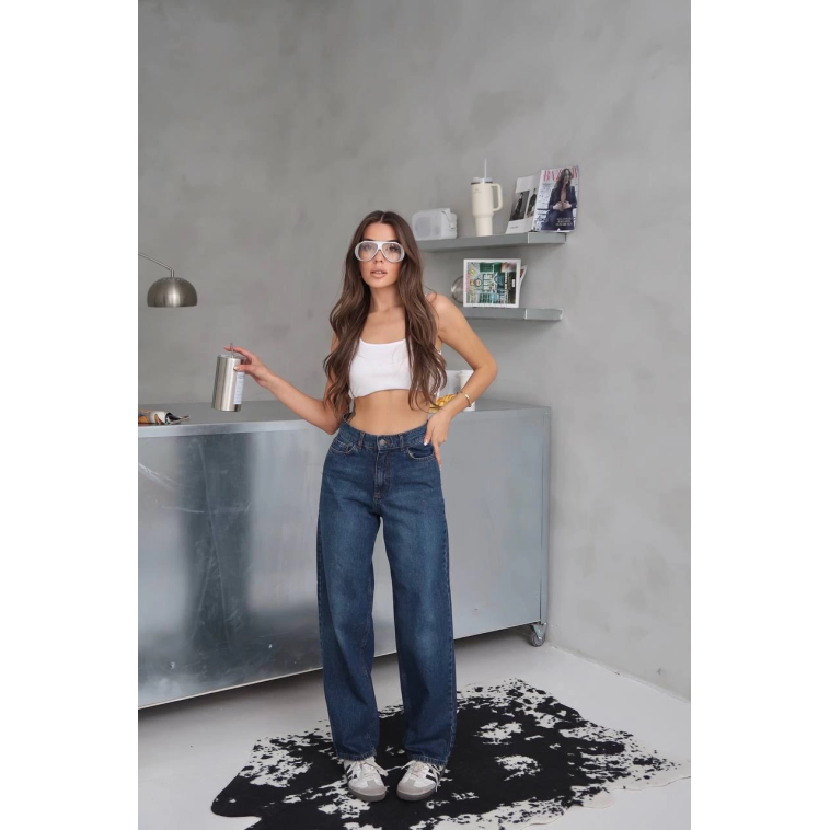 Arkadan tokalı jeans pantolon Arkadan tokalı jeans pantolon
