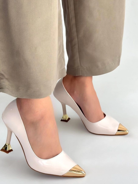 Artem Bej Rugan Topuklu Ayakkabı Artem Bej Rugan Topuklu Ayakkabı