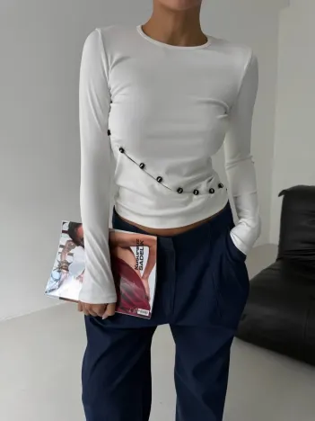 Asimetrik Alt Detaylı Bluz Beyaz