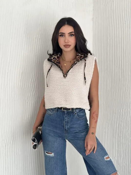 Astarlı Kapşonlu Kuzu Yelek Beyaz T1243