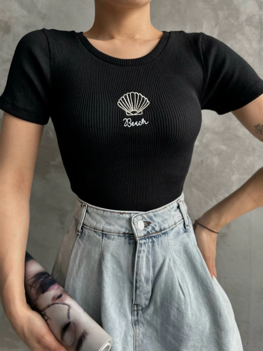 Bac nakışlı bluz Bac nakışlı bluz