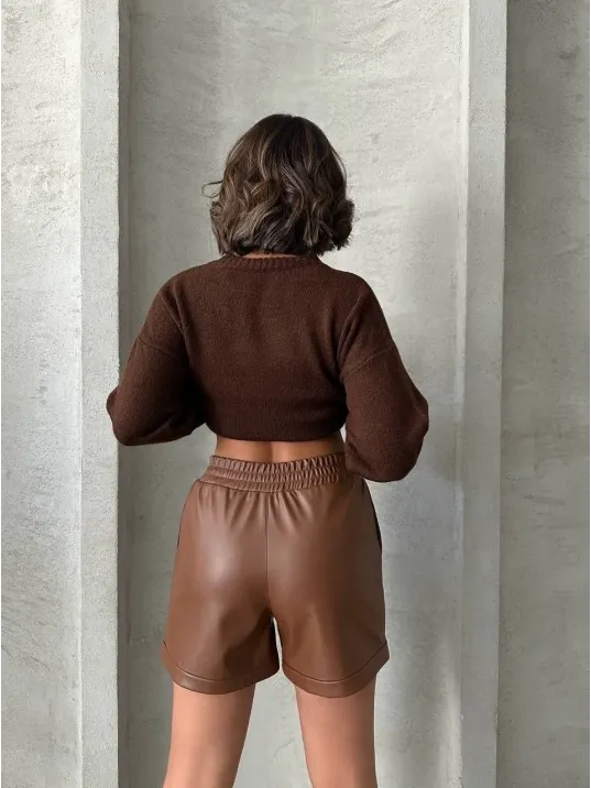 Beli Lastikli Çıtçıtlı Deri Şort Kahve W241007
