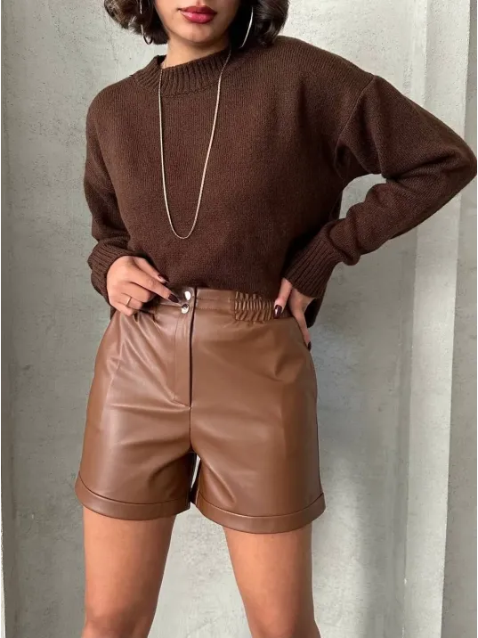 Beli Lastikli Çıtçıtlı Deri Şort Kahve W241007