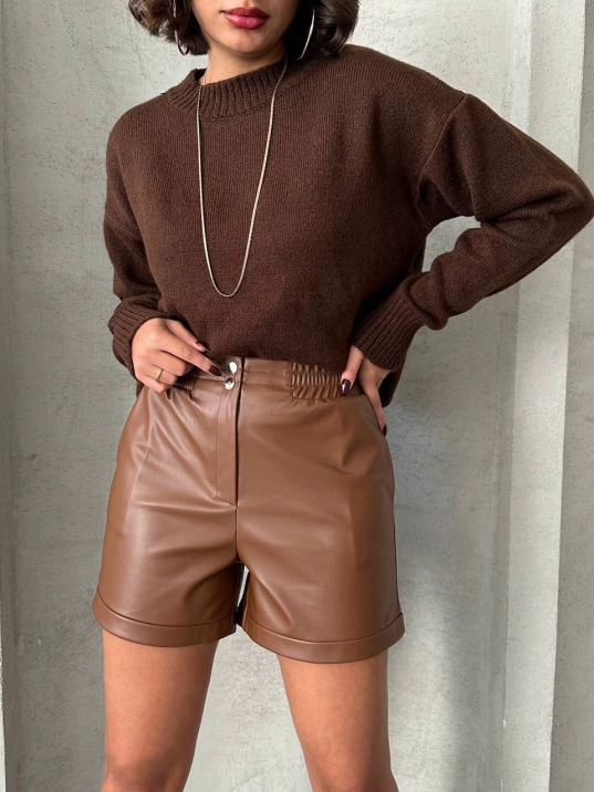 Beli lastikli çıtçıtlı deri şort kahve w241007 Beli lastikli çıtçıtlı deri şort kahve w241007