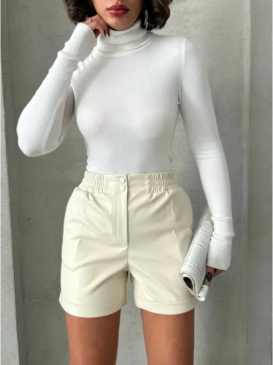 Beli Lastikli Çıtçıtlı Deri Şort Krem W241007