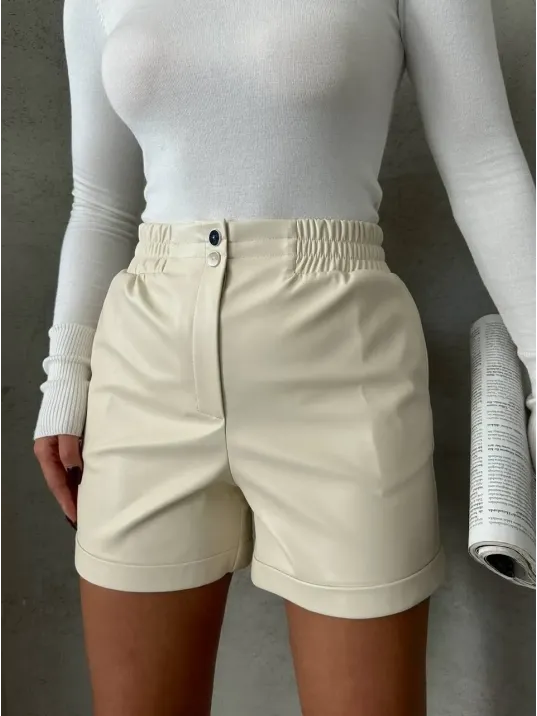 Beli Lastikli Çıtçıtlı Deri Şort Krem W241007