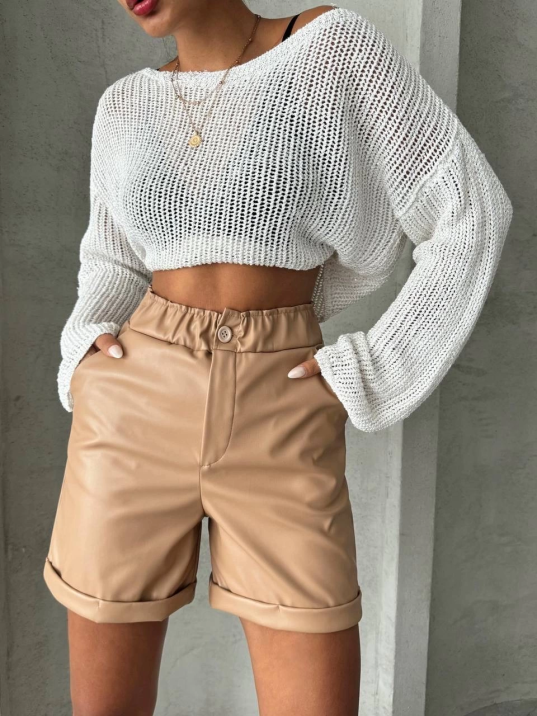 Beli lastikli duble paça deri şort bej w24755 Beli lastikli duble paça deri şort bej w24755