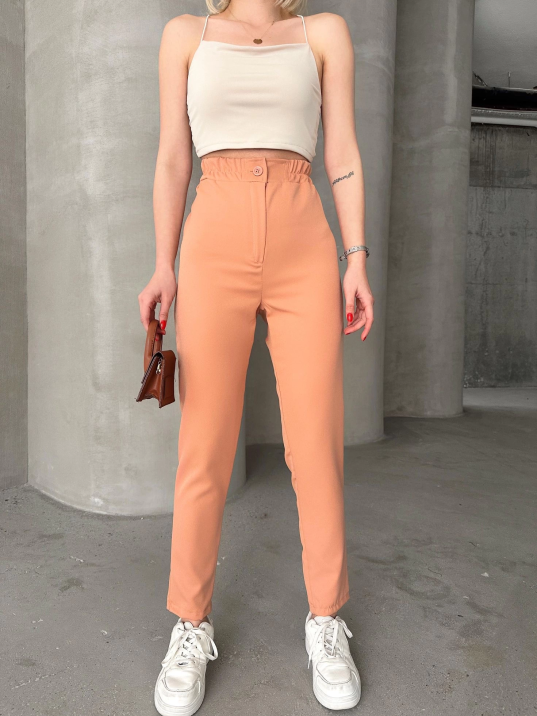 Beli lastikli karamel pantolon Beli lastikli karamel pantolon
