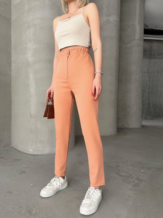 Beli lastikli karamel pantolon Beli lastikli karamel pantolon