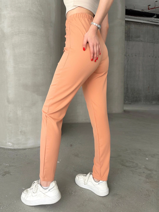 Beli lastikli karamel pantolon Beli lastikli karamel pantolon