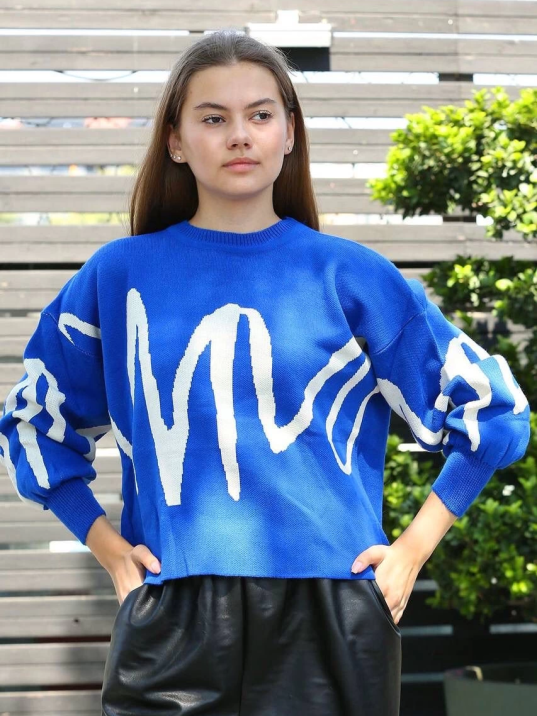 Beyaz çizgili bisiklet yaka kazak saksmavisi Beyaz çizgili bisiklet yaka kazak saksmavisi