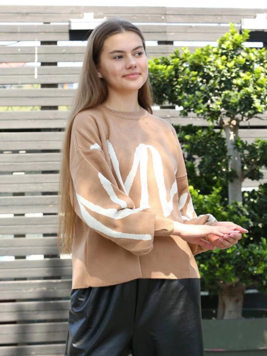 Beyaz çizgili bisiklet yaka kazak vizon Beyaz çizgili bisiklet yaka kazak vizon