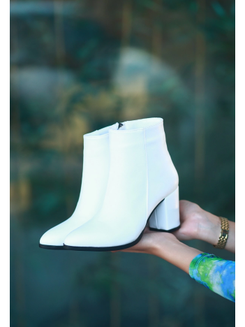 Biya Beyaz Cilt Topuklu Bot Biya Beyaz Cilt Topuklu Bot