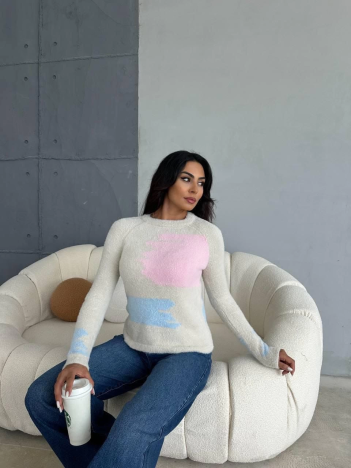 Bıyıklı triko kazak beyaz Bıyıklı triko kazak beyaz