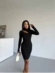 Boğazlı Gögüs Dekolteli Elbise Siyah F2333
