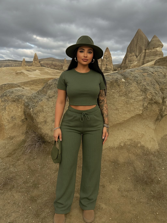 Bol paça pantolonlu alt üst takım