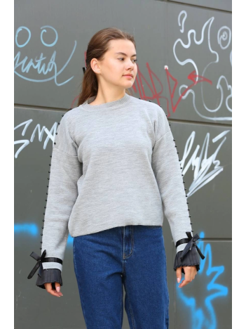 Boncuklu bile detaylı kazak gri Boncuklu bile detaylı kazak gri