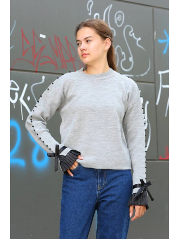 Boncuklu bile detaylı kazak gri Boncuklu bile detaylı kazak gri