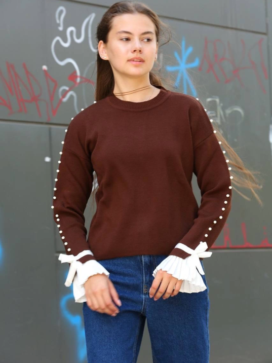 Boncuklu bile detaylı kazak kahve Boncuklu bile detaylı kazak kahve