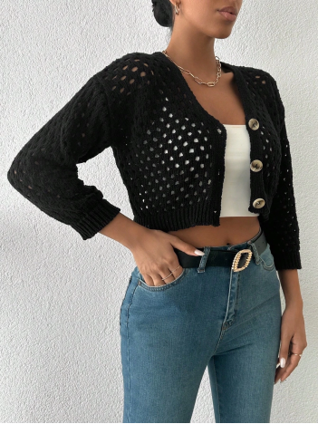 Büyük düğmeli delikli hırka siyah Büyük düğmeli delikli hırka siyah