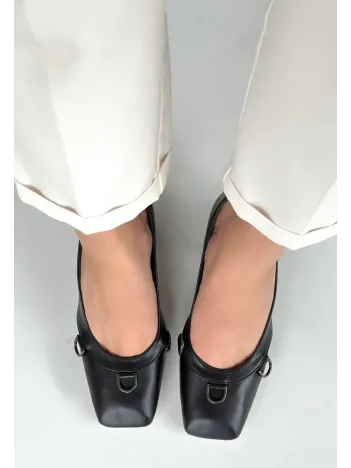 Cande Siyah Cilt Topuklu Ayakkabı Cande Siyah Cilt Topuklu Ayakkabı
