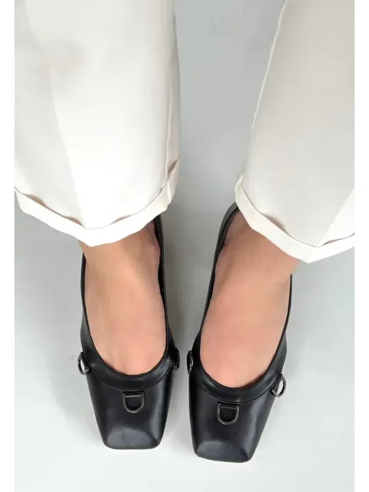 Cande Siyah Cilt Topuklu Ayakkabı Cande Siyah Cilt Topuklu Ayakkabı