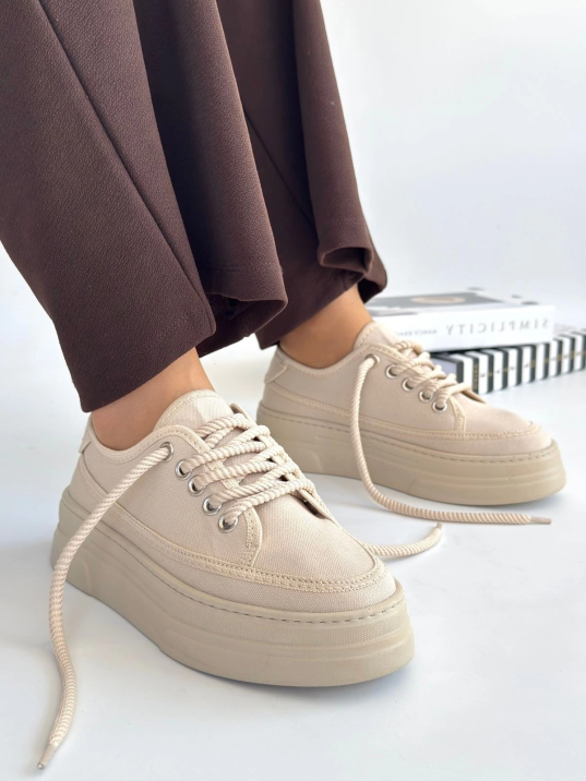 Carin Bej Keten Bağcıklı Spor Ayakkabı Carin Bej Keten Bağcıklı Spor Ayakkabı