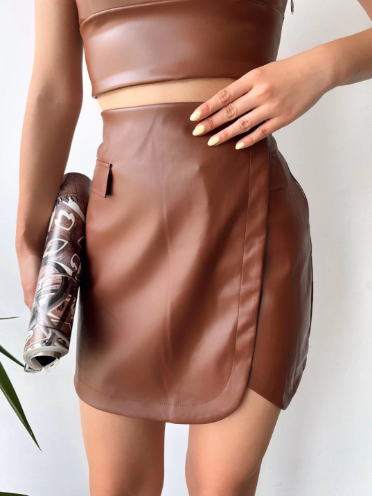 Cep detaylı oval kapaklı deri etek kahve h240048 Cep detaylı oval kapaklı deri etek kahve h240048