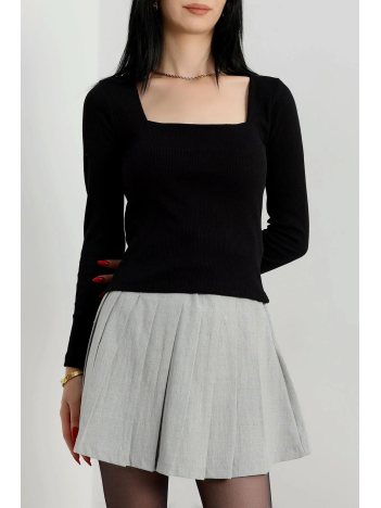 Çerçeve yaka kaşkorse bluz siyah Çerçeve yaka kaşkorse bluz siyah