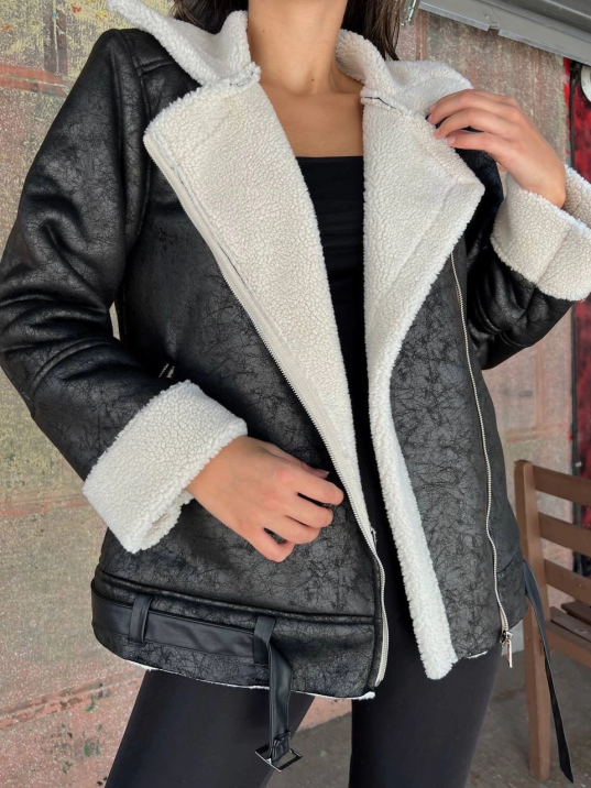 CHANEL DERİ SÜET KRAŞLI İÇİ PELUŞLU KAPLAMA KABAN CHANEL DERİ SÜET KRAŞLI İÇİ PELUŞLU KAPLAMA KABAN