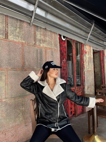 CHANEL DERİ SÜET KRAŞLI İÇİ PELUŞLU KAPLAMA KABAN CHANEL DERİ SÜET KRAŞLI İÇİ PELUŞLU KAPLAMA KABAN