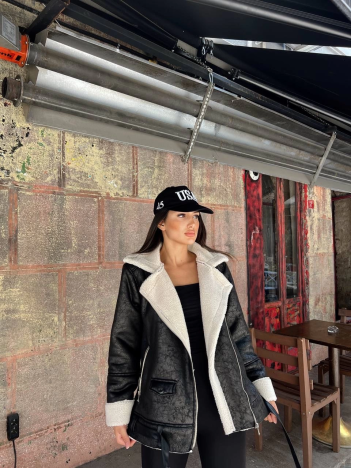 CHANEL DERİ SÜET KRAŞLI İÇİ PELUŞLU KAPLAMA KABAN CHANEL DERİ SÜET KRAŞLI İÇİ PELUŞLU KAPLAMA KABAN