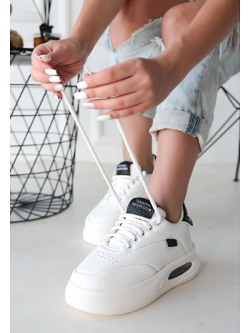 Chris Beyaz Cilt Siyah Detaylı Bağcıklı Spor Ayakkabı Chris Beyaz Cilt Siyah Detaylı Bağcıklı Spor Ayakkabı