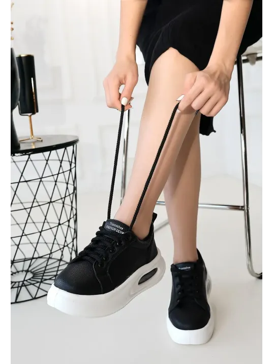 Chris Siyah Cilt Bağcıklı Spor Ayakkabı Chris Siyah Cilt Bağcıklı Spor Ayakkabı